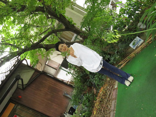 岡澤加代子さん.jpg