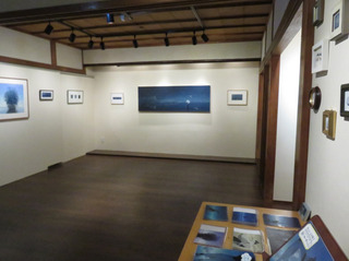新岡良平展全体.jpg